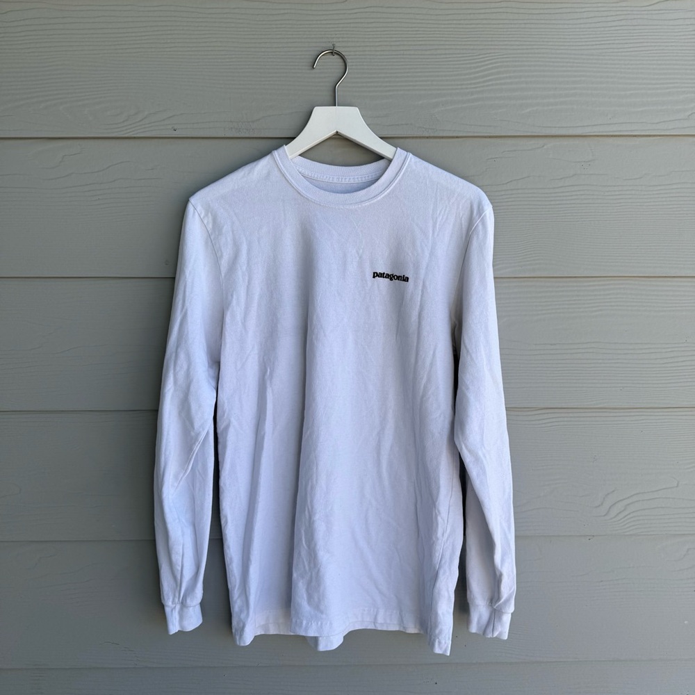 Patagonia• White Long Sleeve Shirt